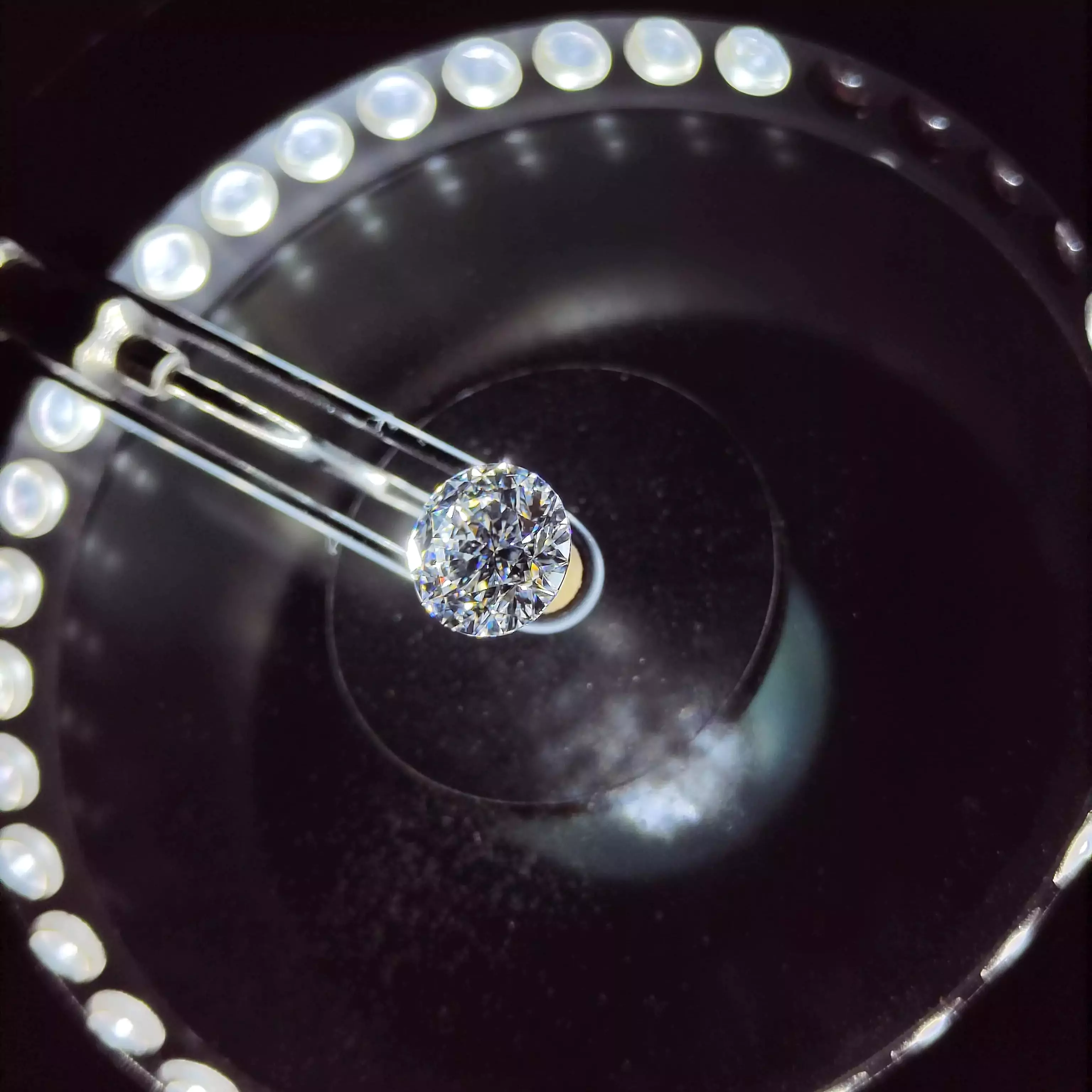 HPHT lab-grown diamonds